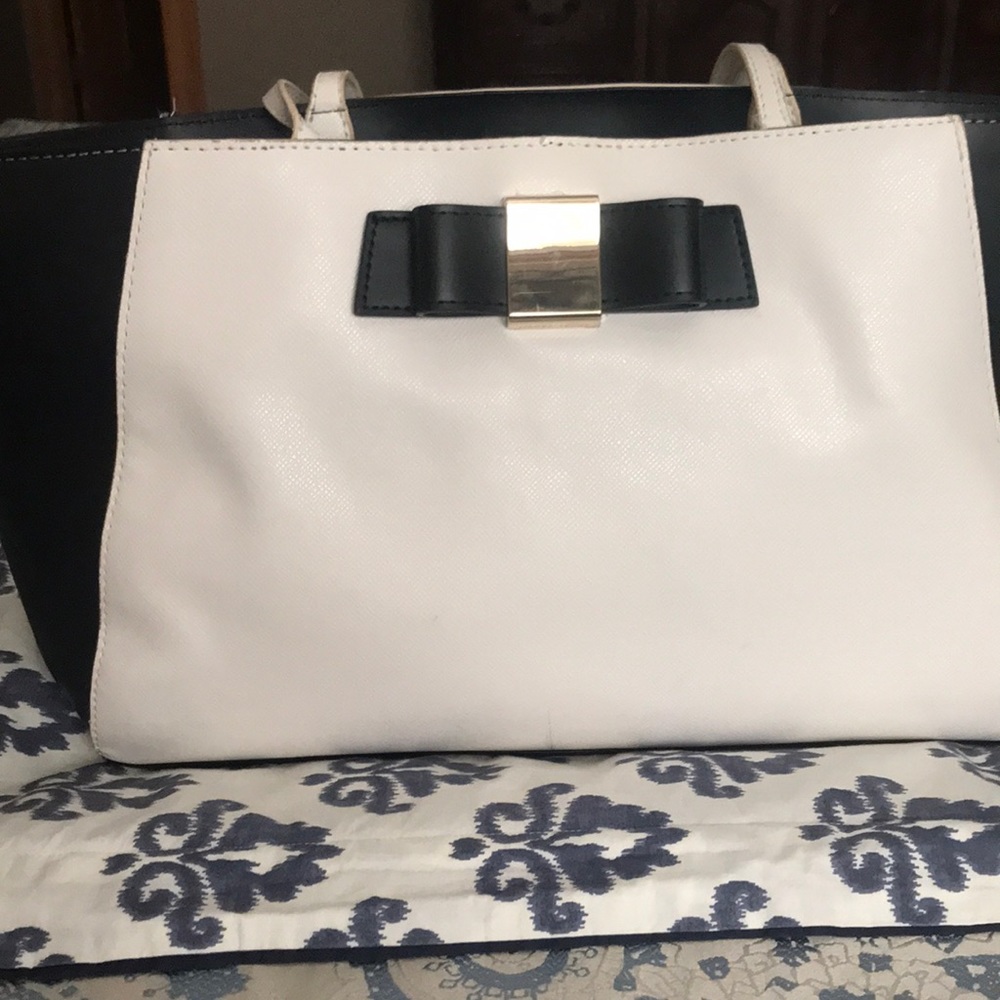 Trump hand bag